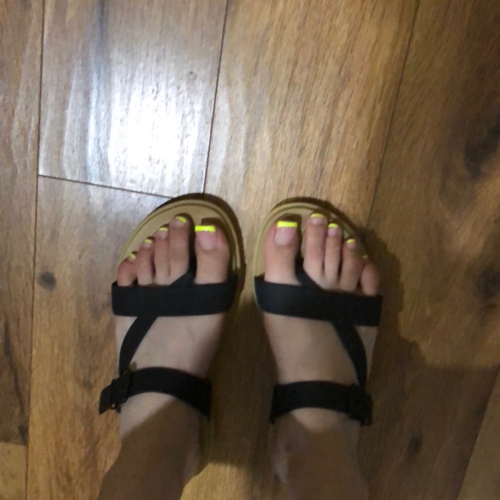 crocs sandals